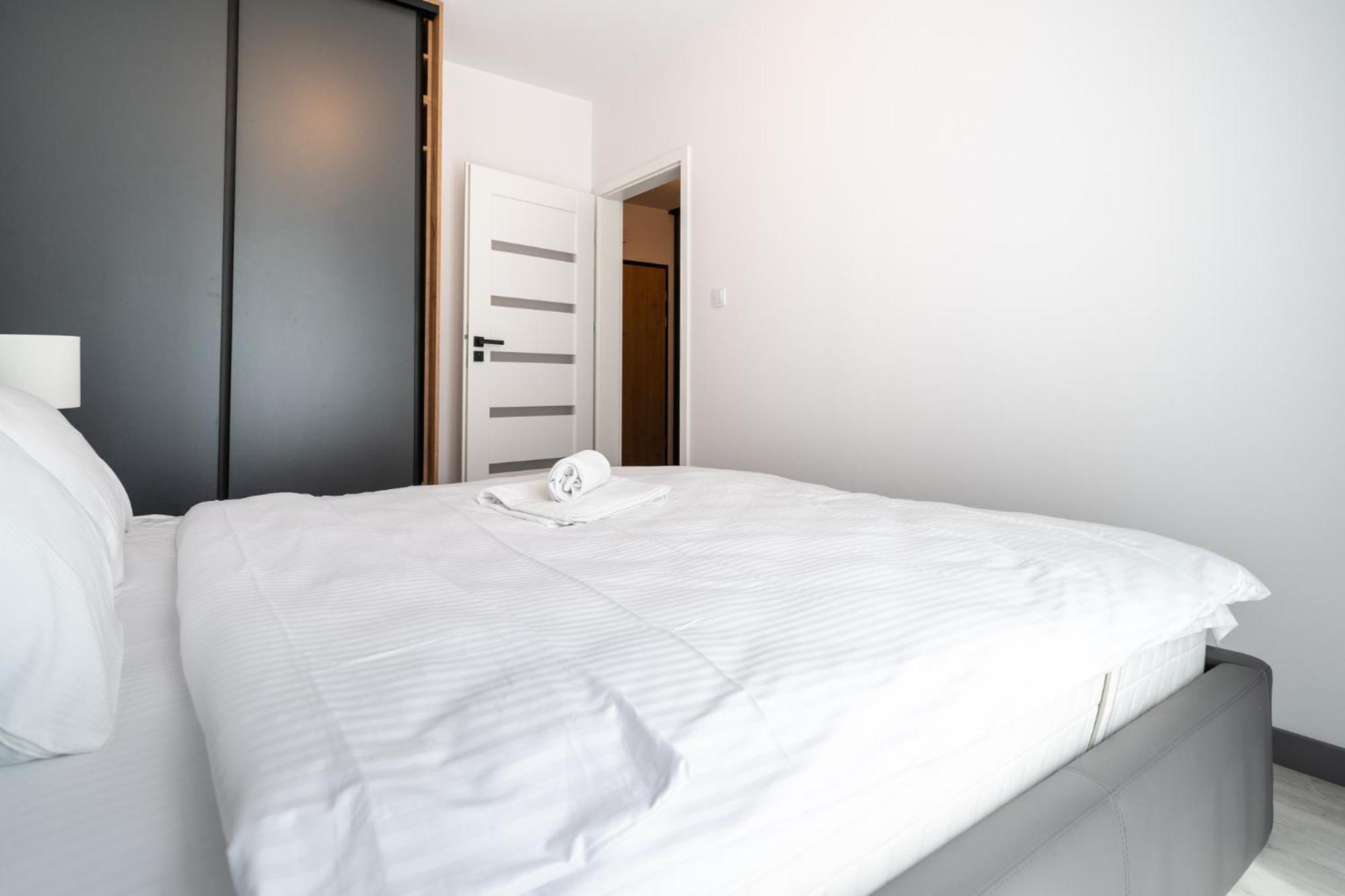 קטוביץ Raciborska 2-Bedroom Apartment מראה חיצוני תמונה